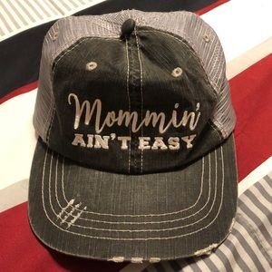 Mommin’ Ain’t Easy women’s hat - NWOT